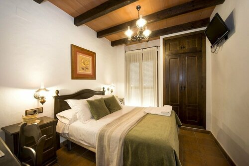 Hostal Torre de Guzmán, Забронировать Хостел Конил-де-ла-Фронтера Коста-де-ла-Лус