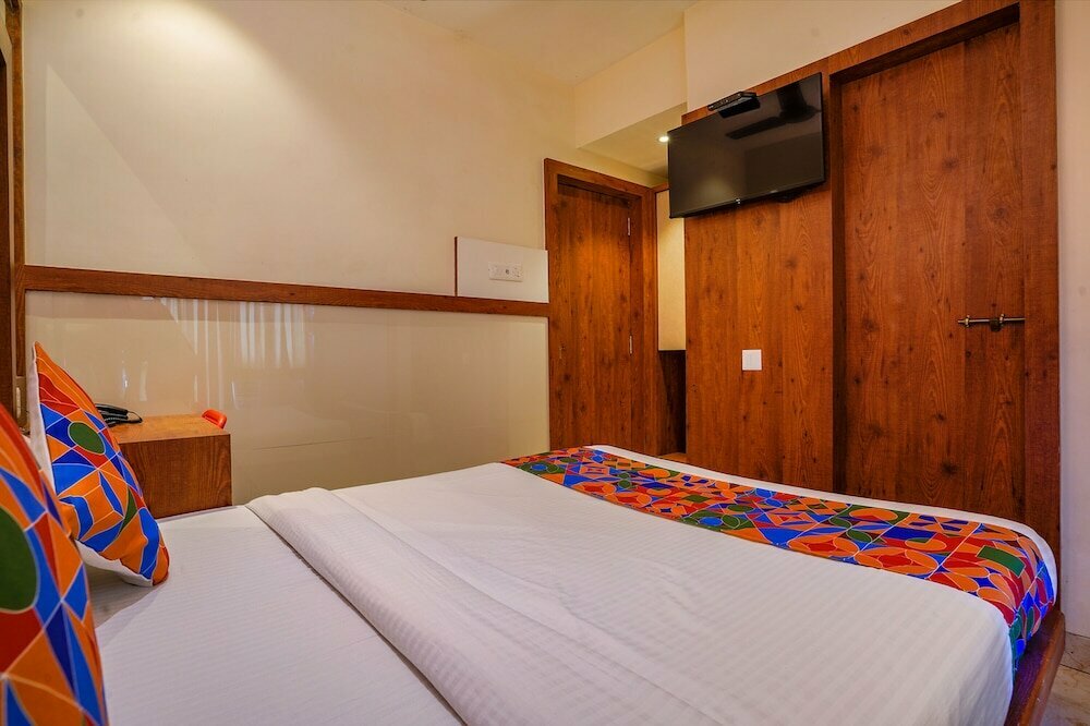 Fabexpress Super 7 Inn