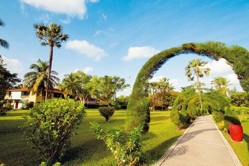 The Kairaba Beach Hotel, Book Hotel Kololi Kombo Saint Mary