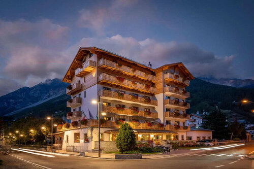 Hotel Baita Dei Pini, Забронировать Отель Бормио Ломбардия