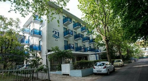 Hotel 21, Забронировать Отель Риччоне Побережье Римини