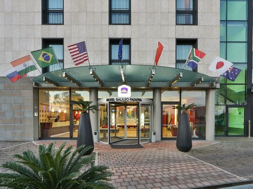 Отель Best Western Plus Hotel Galileo Padova, Забронировать Отель Отели Падуи с бассейном, рядом с Выставочный центр PadovaFiere, Бассейн