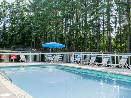 Quality Inn Northlake, Reserva ahora Hotel Hoteles en Georgia con piscina, Piscina