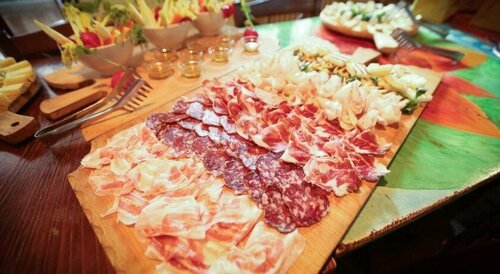 Al Tagliere di Nese, Забронировать Отель Альцано-Ломбардо Bergamo Province