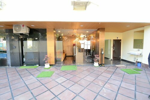 Hotel Grand Lotus Inn, Rezervovat Hotel  