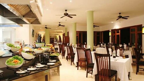 DoubleTree by Hilton Seychelles Allamanda Resort & Spa, Đặt Khu nghỉ dưỡng Khách sạn tại Mahe có Bãi đậu xe, Bãi đậu xe