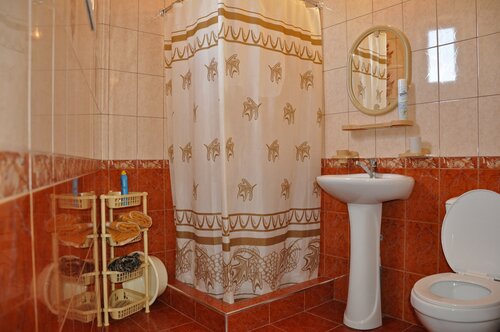 Lotos Guest House, Prenota Affittacamere Hotel a Crimea con parcheggio, Parcheggio