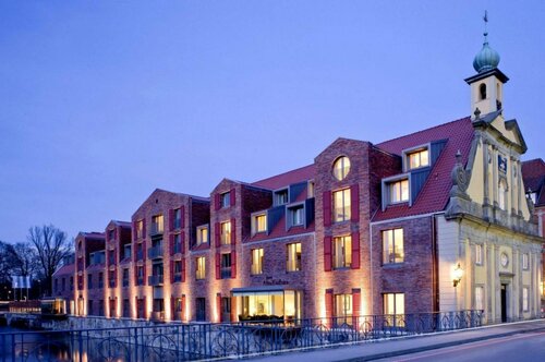 DORMERO Hotel Altes Kaufhaus Lüneburg, Забронировать Отель Альтштадт 