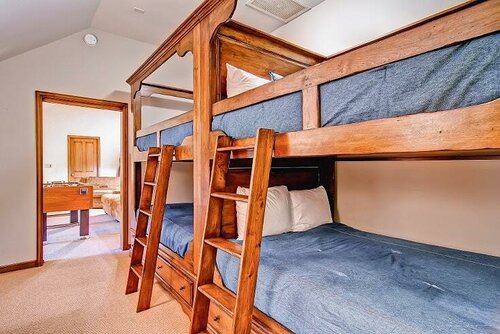 Kiva Lodge by East West Hospitality, Забронировать Апартаменты/квартира Бивер-Крик Beaver Creek Ski