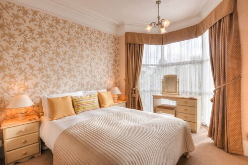 Avron House, Book Bed and Breakfast 4-stjernede hoteller i Merseyside, 4*