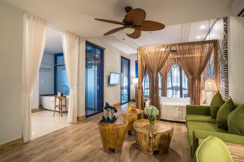 LAzure Resort and Spa, Забронировать Курортный отель Зыонгдонг Фукуок, рядом с Phu Quoc Post Office