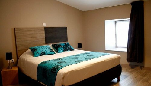 Hostellerie de l'Abbaye, Rezerwuj Hotel Celles-sur-Belle Poitou-Charentes