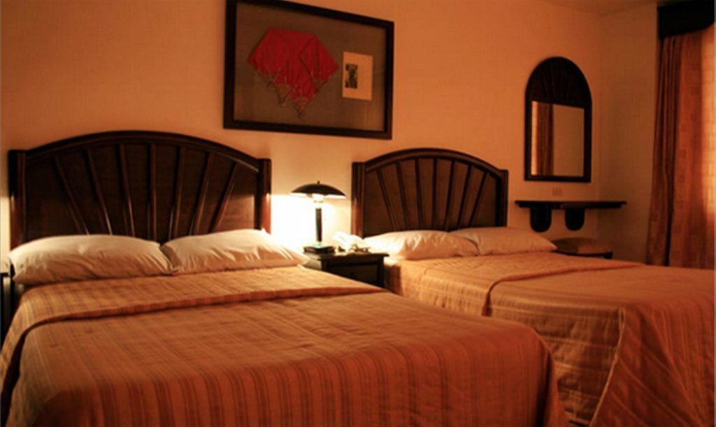 Pines View Hotel