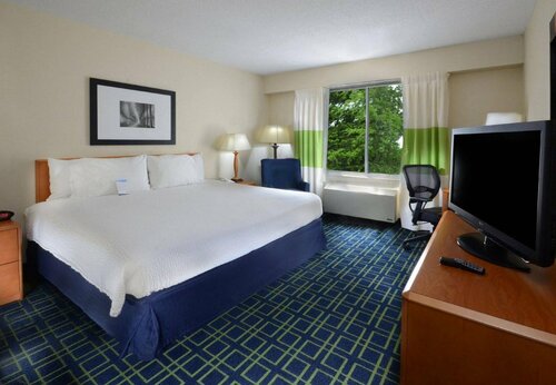 Fairfield Inn Greensboro Airport, Rezervovat Hotel Greensboro Severní Karolína