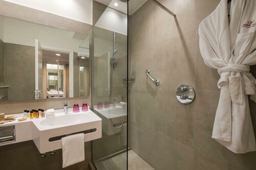 Crowne Plaza Rome St. Peters, an IHG Hotel, Prenota Hotel Hotel a Lazio con parcheggio, Parcheggio