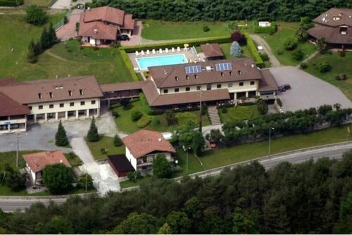 Hotel Merloni, Book Hotel 3-stjernede hoteller i Codogna, 3*