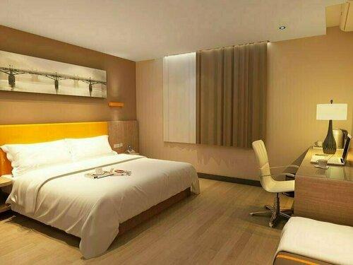 7 Days Inn Aksu Awen Road Branch, Prenota Hotel Hotel a Xinjiang con parcheggio, Parcheggio
