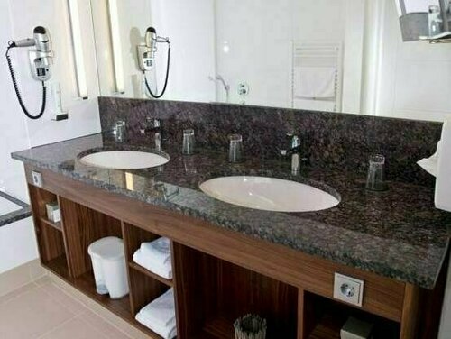 Business Hotel Ambio Gleisdorf, Book Hotel Hotels in Weiz with Parking, Parking