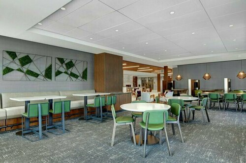 Courtyard by Marriott Manhattan Aggieville, Reserva ahora Hotel Manhattan Kansas