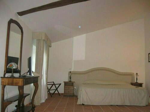 Tenuta Marchesi Scarampi, Prenota Hotel Camino Monferrato