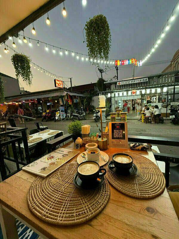 Kata Station Restaurant And Hostel