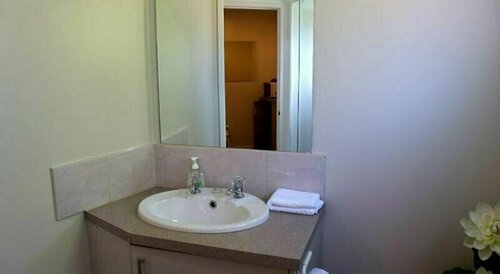 Monument Motor Lodge Papakura, Забронировать Мини-отель Мини-отели Папакура, Мини-отель