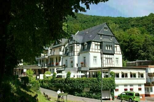 Bertricher Hof Hotel Garni, Забронировать Отель Отели Бад-Бертрих с парковкой, Парковка