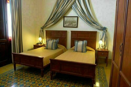 Hotel Armadores De Santander, Забронировать Отель Отели Гаваны 4 звезды, рядом с Fortress of San Carlos de la Cabana, 4*