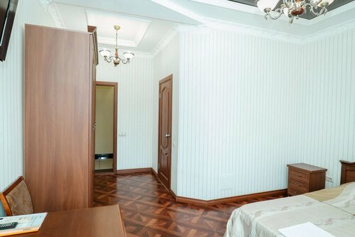 Korona Hotel, Rezerwuj Hotel Sarapul Udmurtia