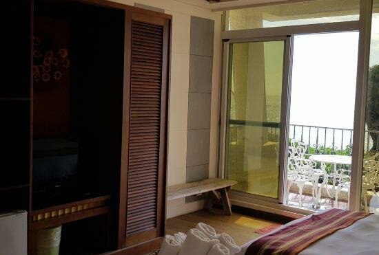 Chuanfan Rock 600 Sea View Village