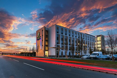 Holiday Inn, Book Hotel Northamptonshire County 