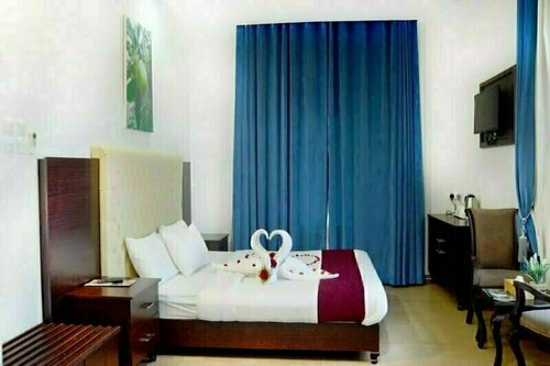 Jabal Al Akhdar Grand Hotel, Buchen Sie Hotel Hotels in Nizwa mit Pool, Schwimmbad