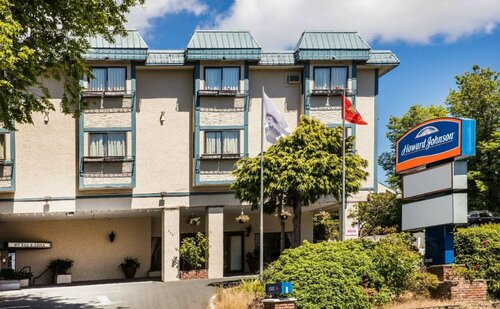 Howard Johnson Hotel - Victoria, Забронировать Отель Виктория South Vancouver Island