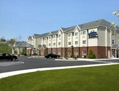Microtel Inn and Suites by Wyndham - Geneva, Забронировать Отель Дженива Seneca Lake Wine Trail