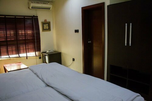 Chelsea Suites Annex, Prenota Hotel Hotel a Badagry con parcheggio, Parcheggio