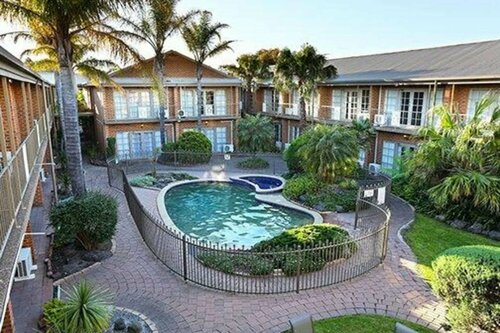 Quality Hotel Melbourne Airport, Rezervați Hotel Hoteluri în Melbourne cu parcare, Parcare