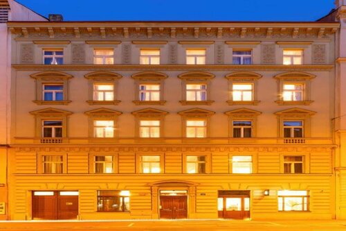 S42 Hotel Prague, Reservar Hotel Prague 02 Praga, perto de Prague State Opera
