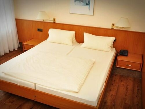 Hotel Litjes, Забронировать Отель Гох Lower Rhine, рядом с Театр Goli