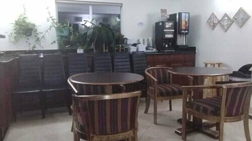 Super 8 Motel by Wyndham near Fort Lauderdale Arpt, Забронировать Мотель Дания-Бич Broward County, рядом с IGFA Fishing Hall of Fame Museum