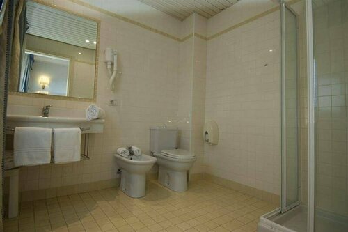 Hotel Dorè, Забронировать Отель Кастельнуово-дель-Гарда Garda Veneto