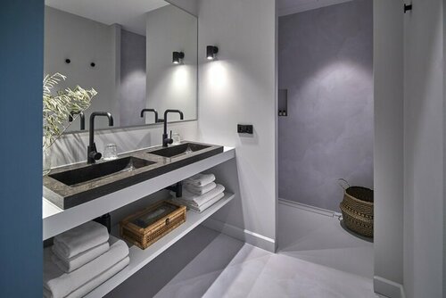 Hotel Castell d'Emporda, Varaa Hotelli Hotellit Fonteta uima-altaalla, Uima-allas