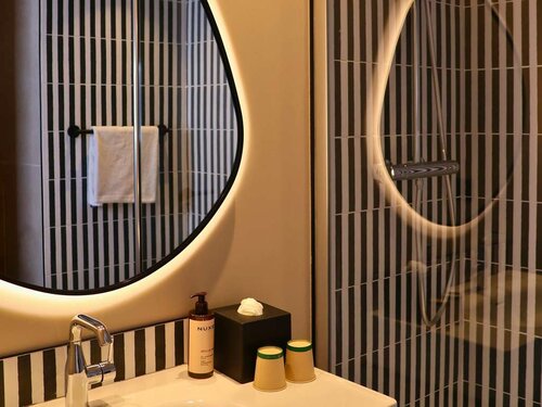 Mercure Nice Promenade Des Anglais, Забронировать Отель Ницца Приморские Альпы