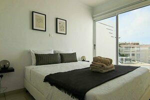 Phaedrus Living: Seaside Junior suite Lighthouse 63, Забронировать Отель Бизнес-отели района Пафоса, рядом с Saranda Kolones Castle, 4* 5*