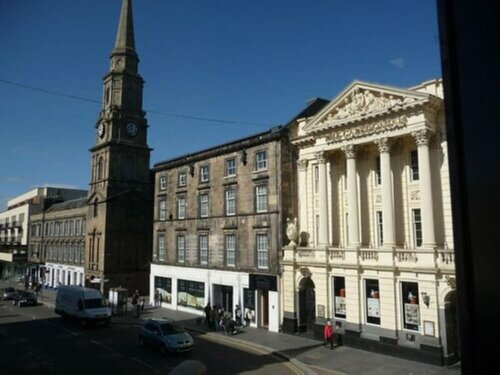 Inverness City Suites, Забронировать Апарт-отель Отели Инвернесс 4 звезды, 4*