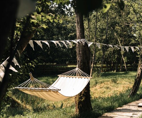 Myata Recreation camp, Boek Toeristenbasis  