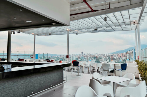 Holiday Inn Bucaramanga Cacique, an IHG Hotel, Réserver Hôtel Hôtels d'affaires à Triangle du café, 4* 5*