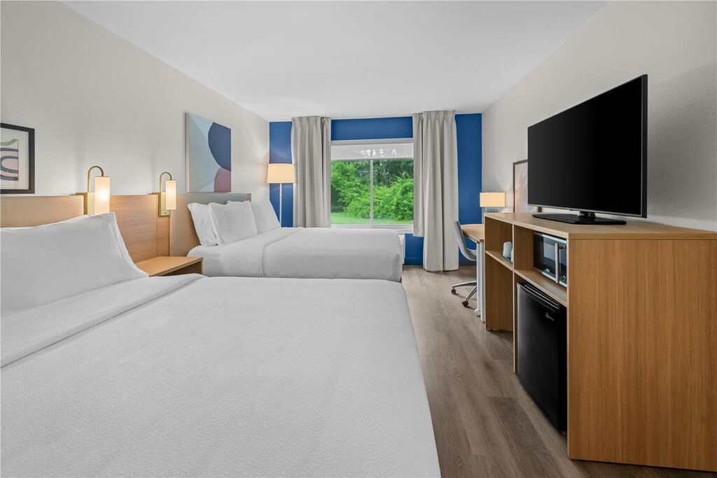 Spark by Hilton Brunswick