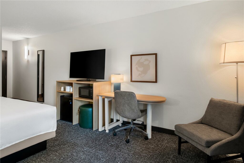 Best Western Staunton Inn