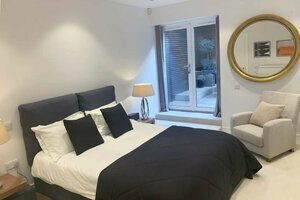 Beautiful 2 Bedroom Flat With Terrace in Fulham