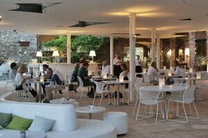 Hotel Castell d'Emporda, Забронировать Отель Ла-Бисбаль Baix Empordà
